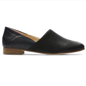 Clarks Womens Pure Tone Loafer in Black